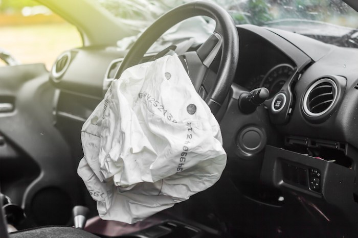 Airbags defective regulated dummy aren